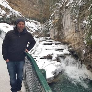 Meet your Posher, Mark